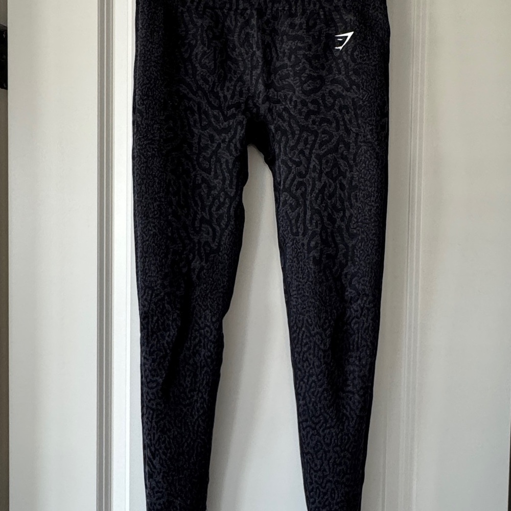 GYMSHARK black leopard contour leggings
